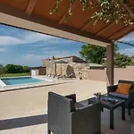 Villa Ester